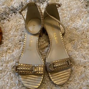 Anne Klein Sandal chunky heel size 8